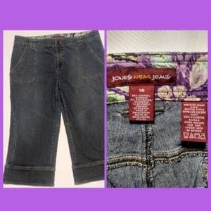 JONES WEAR Jeans medium wash denim capris pants 16 plus size